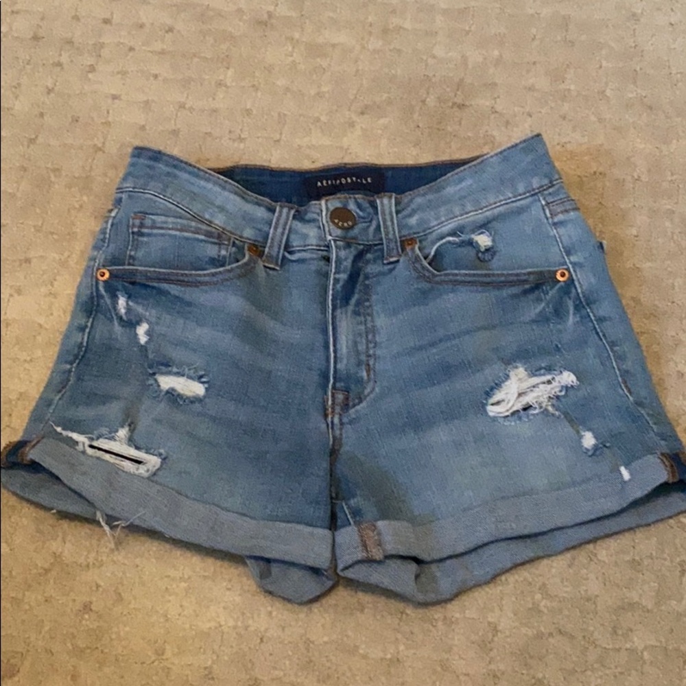 Aeropostale light wash shorts